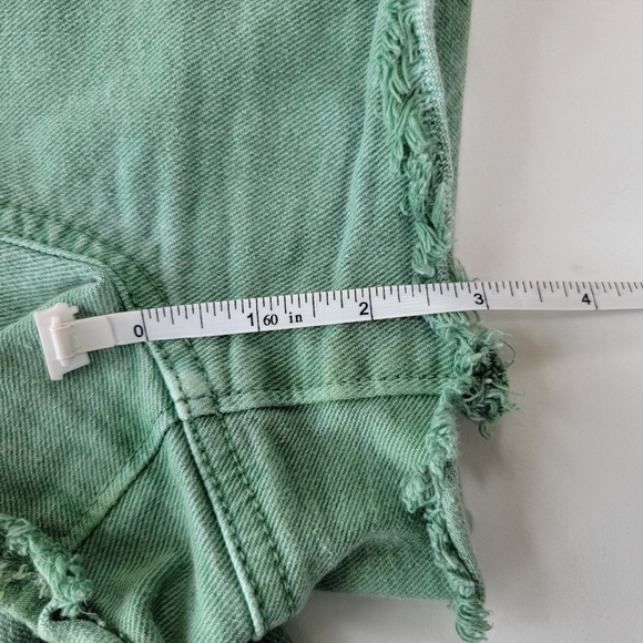 made and loved LOFT Green 5 Pocket Denim Shorts Size 29/8 - Picture 11 of 11